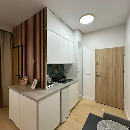 Giserska Mini Superapart Near Factory Ursus Апартаменты *