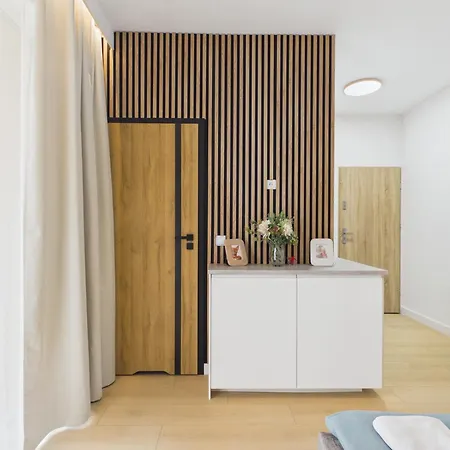 Giserska Mini Superapart Near Factory Ursus Апартаменты *