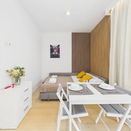 Апартаменты Giserska Mini Superapart Near Factory Ursus Варшава
