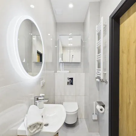 Giserska Mini Superapart Near Factory Ursus Апартаменты *