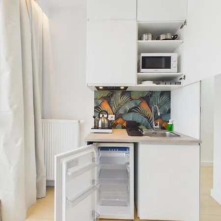 Giserska Mini Superapart Near Factory Ursus Апартаменты *
